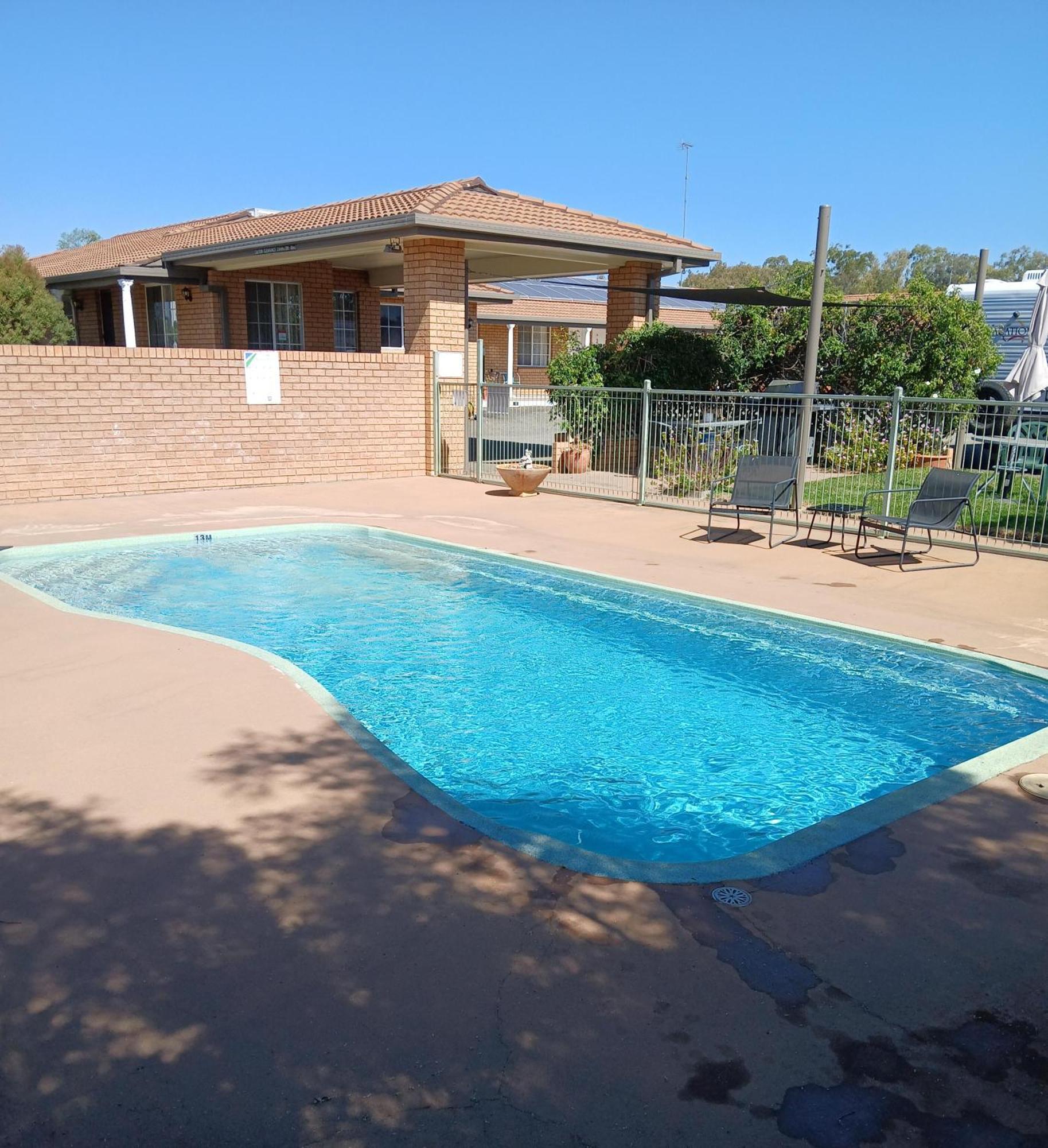 Aaron Inn Motel Narrabri Exterior photo